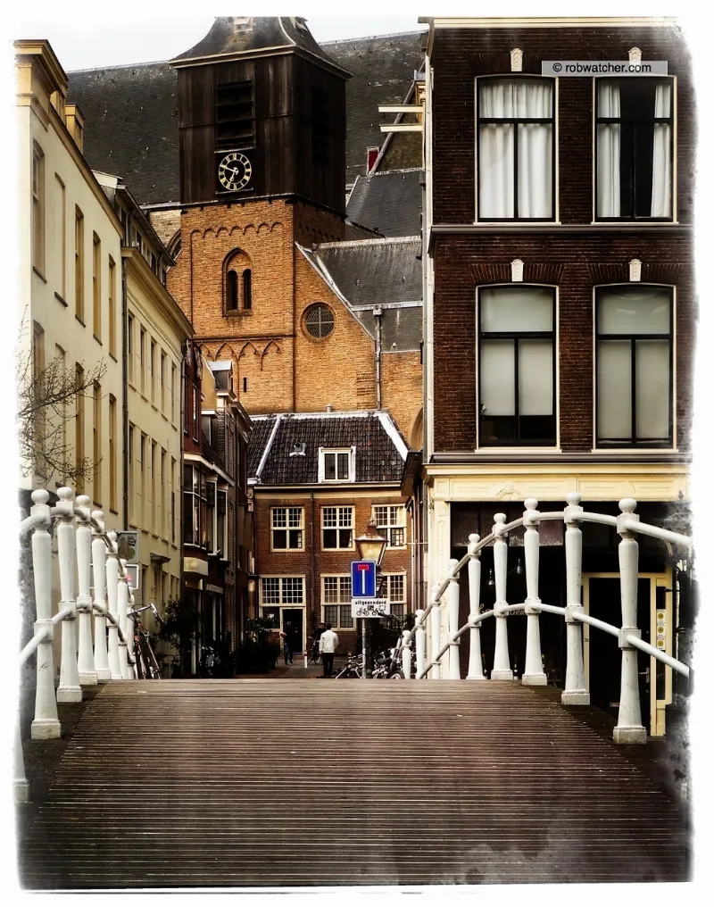 Leiden Pass